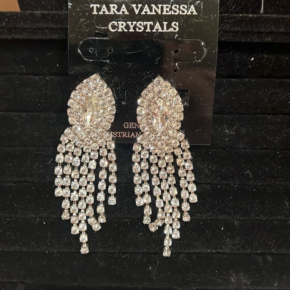 Tara Vanessa crystals earrings